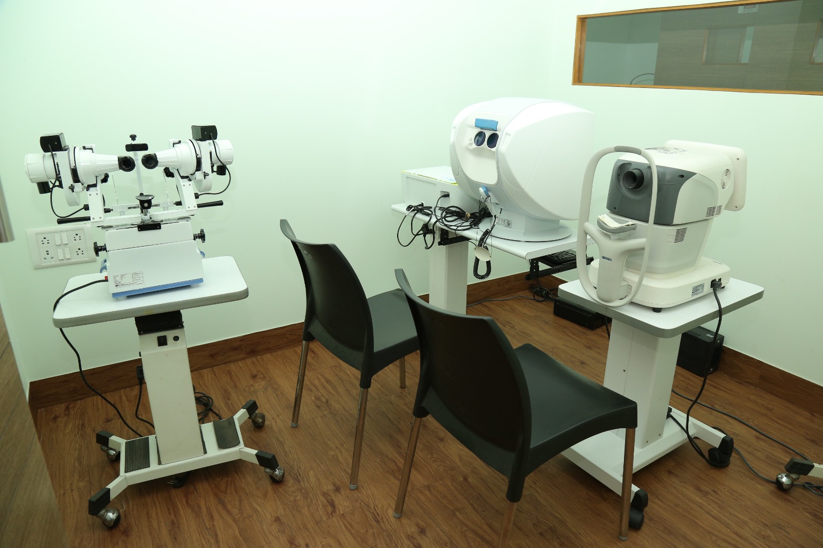 Surgical suite equipped with latest ophthalmic technology